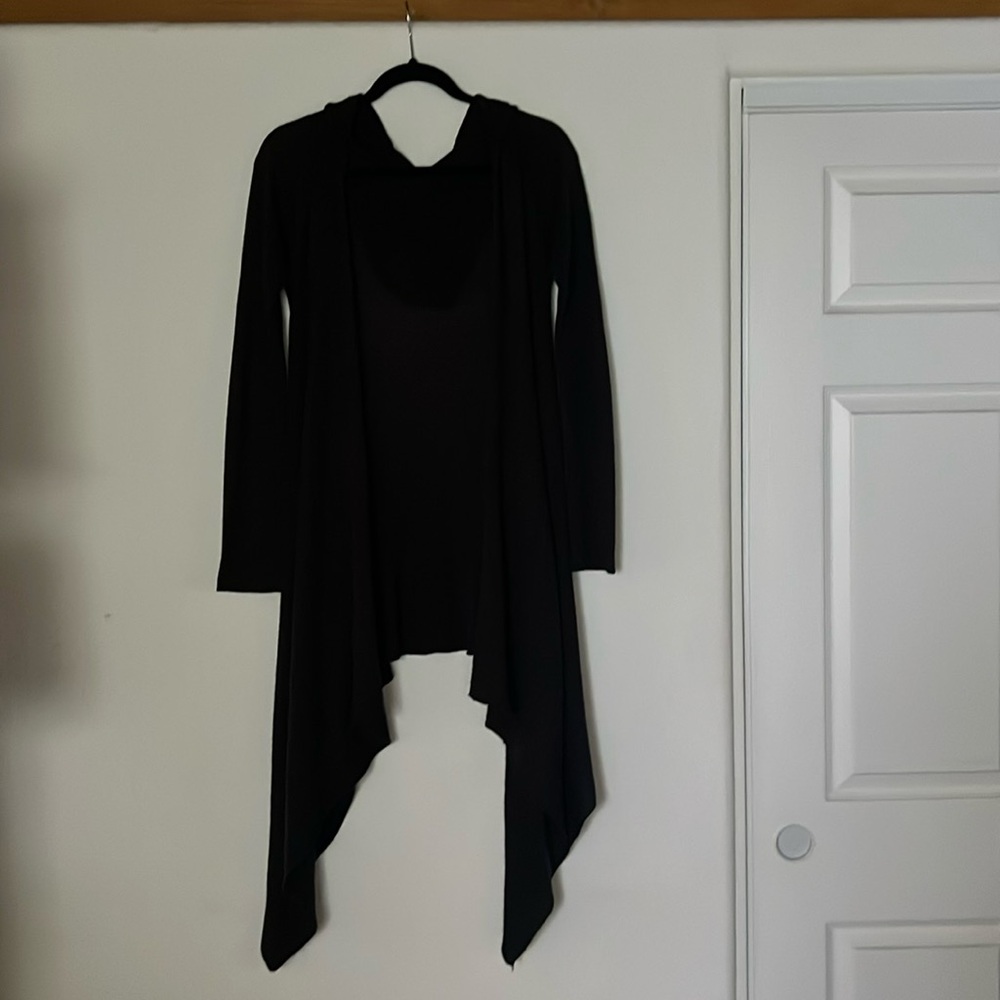 Indah Sweater